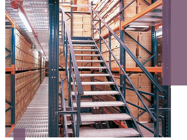 Лестницы складские прочные и безопасные под ключ в Сорочинске